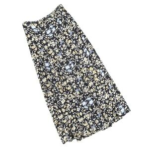 Vintage Chic Floral Maxi Skirt in Black and Cream